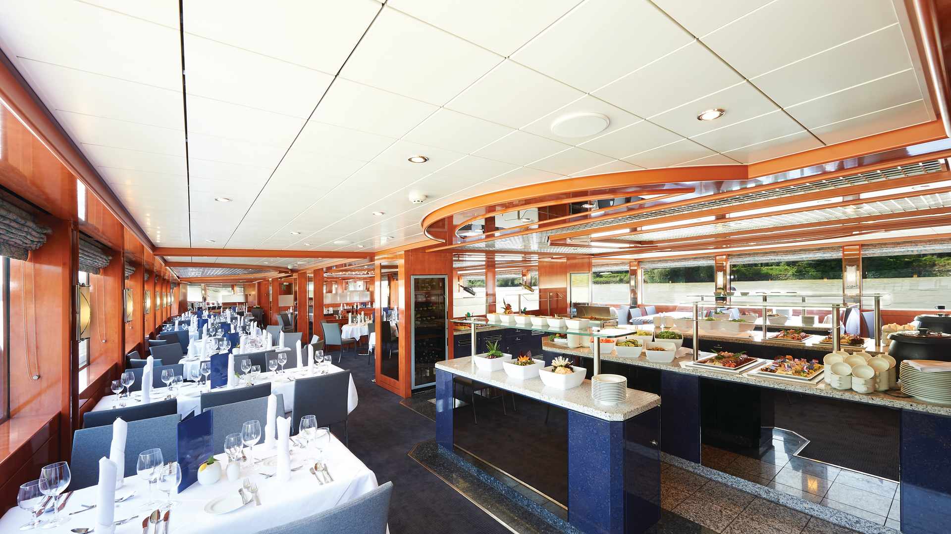 APT Travelmarvel Sapphire Restaurant.jpg